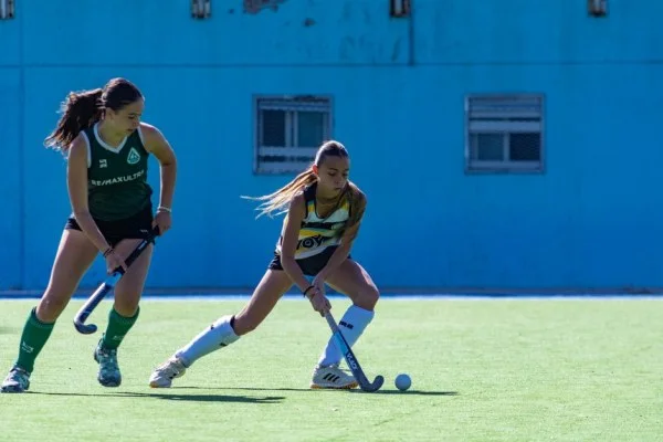 field hockey match